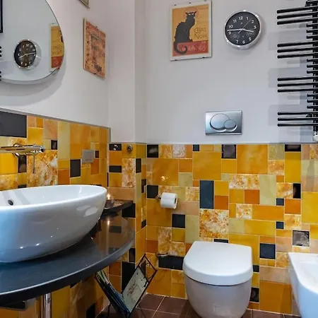 Apartment Dimora D'arte In Centro A *